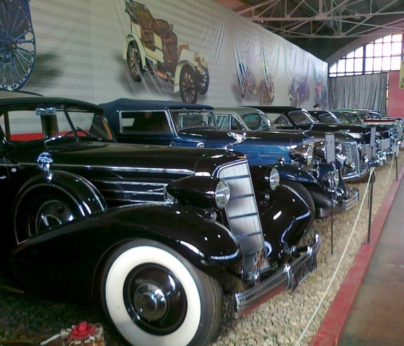 To see vintage cars